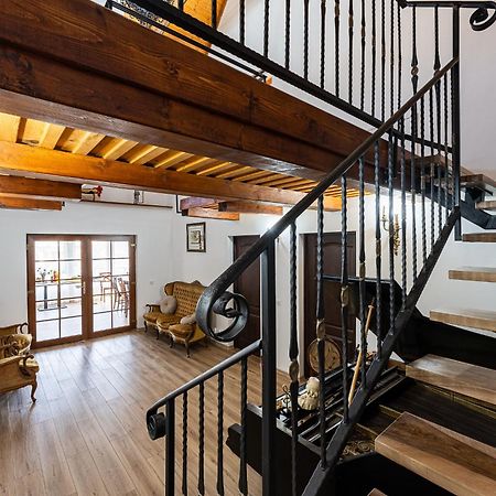Casa Cu Magnolii Hotel Poienile Izei Bagian luar foto