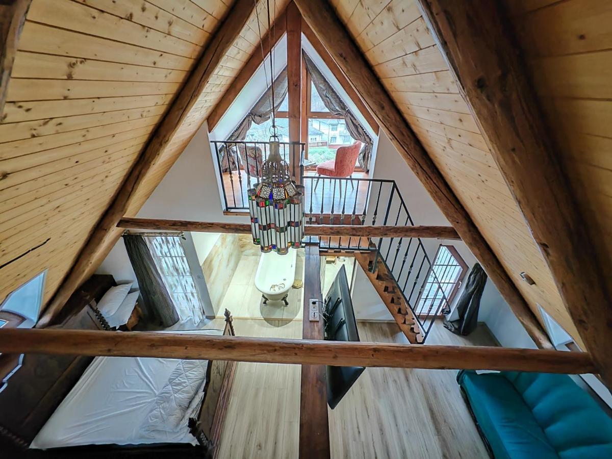Casa Cu Magnolii Hotel Poienile Izei Bagian luar foto