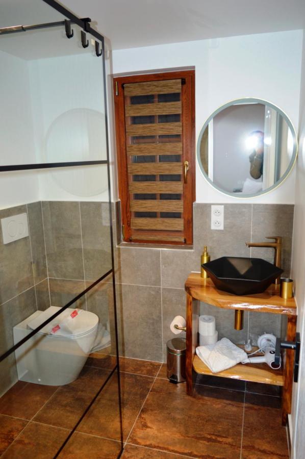 Casa Cu Magnolii Hotel Poienile Izei Bagian luar foto