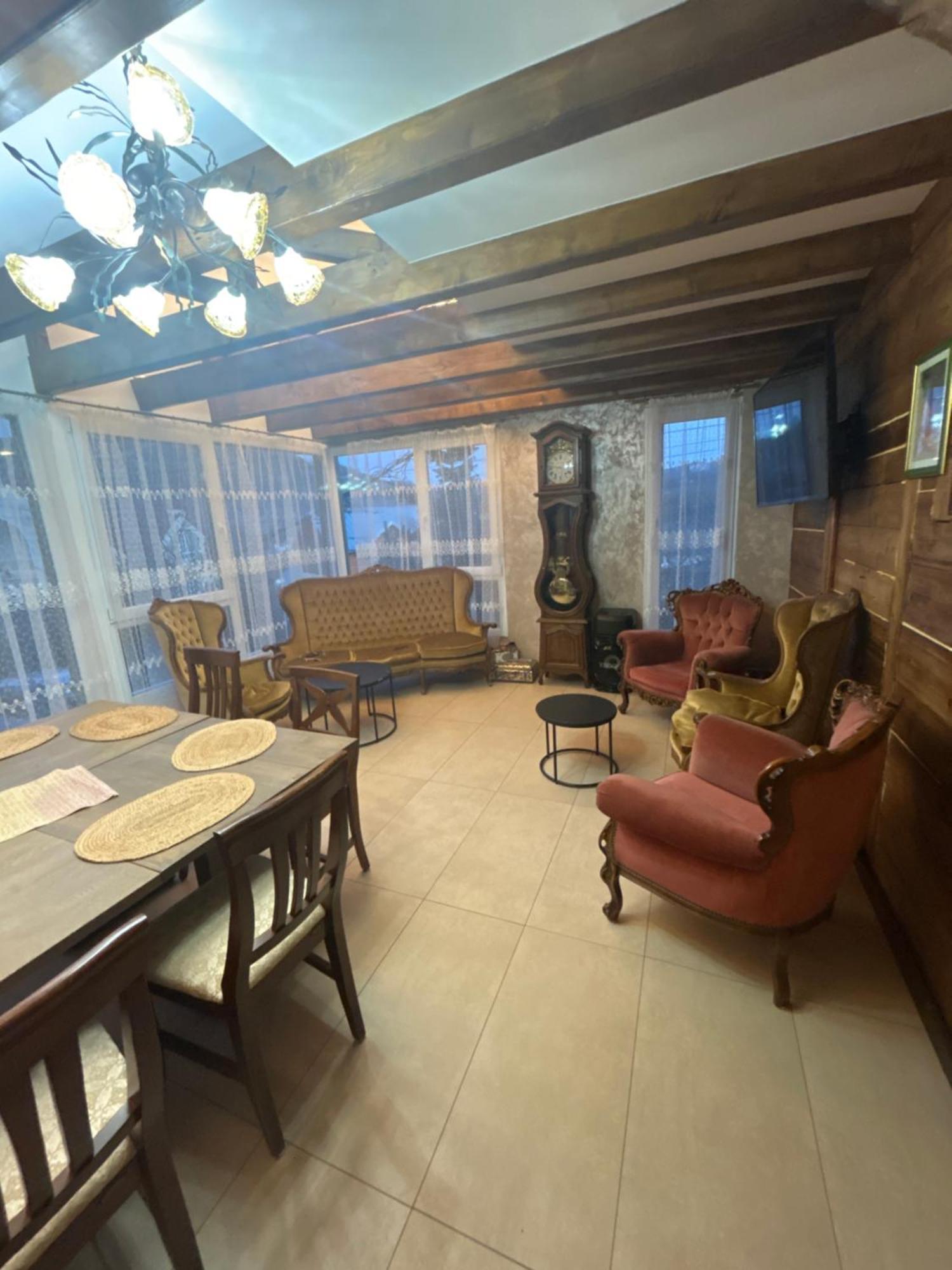 Casa Cu Magnolii Hotel Poienile Izei Bagian luar foto