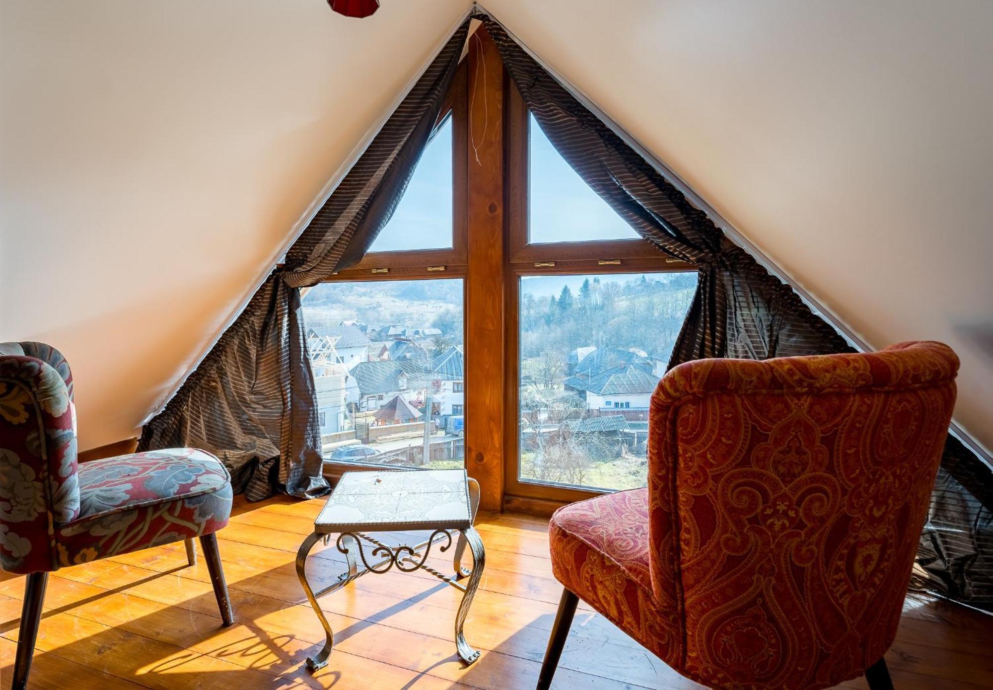 Casa Cu Magnolii Hotel Poienile Izei Bagian luar foto